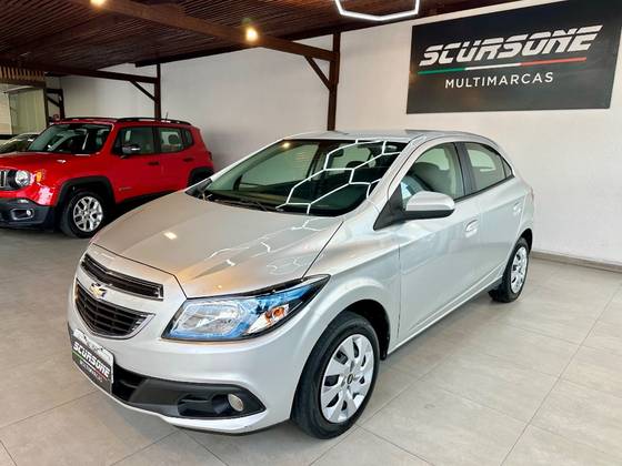 CHEVROLET ONIX 1.4 MPFI LT 8V FLEX 4P MANUAL